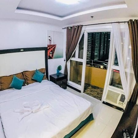 Birch Tower Malate Suites Manila Exterior photo