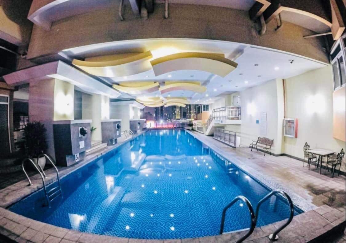 Birch Tower Malate Suites Manila Exterior photo