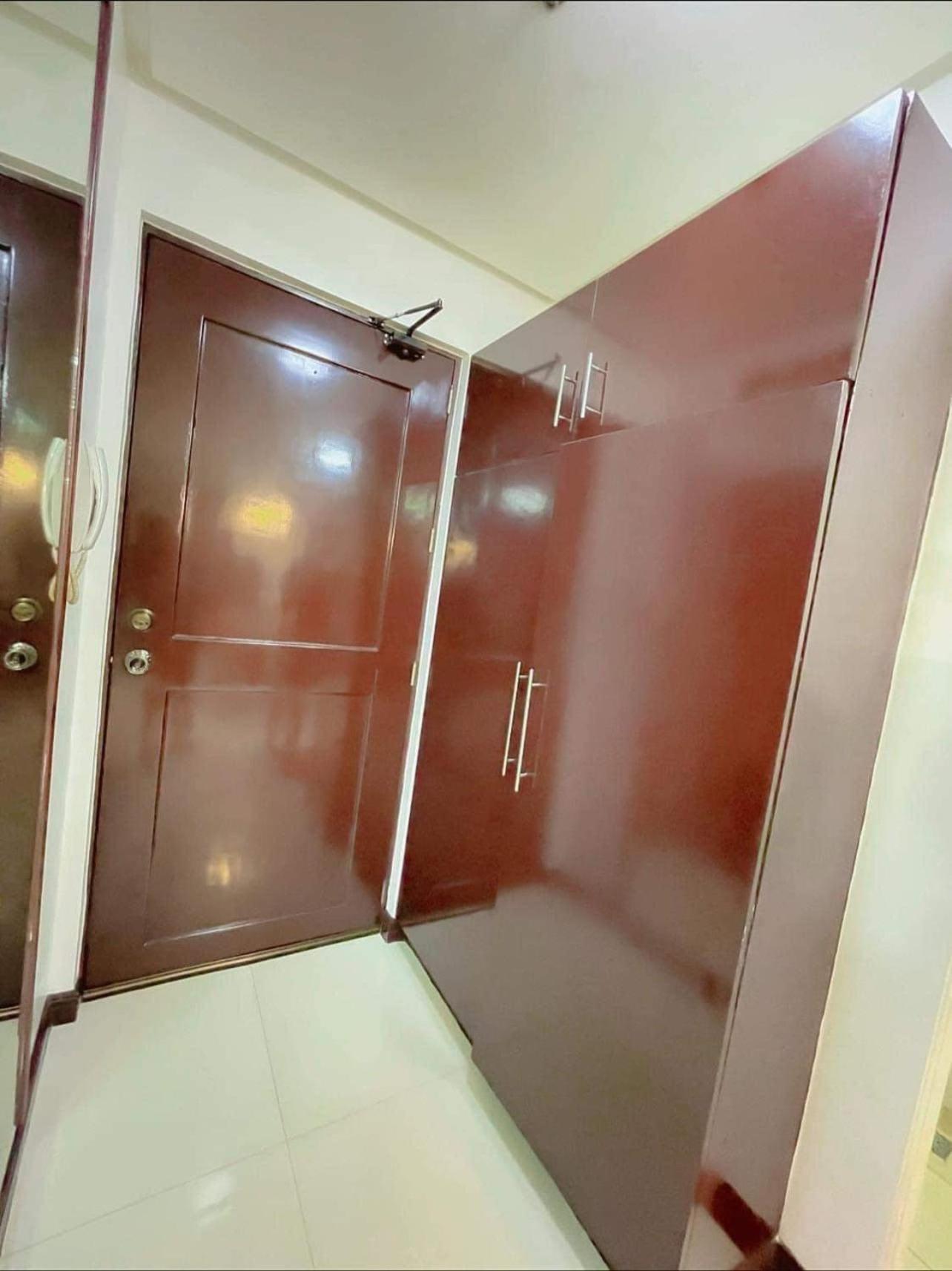 Birch Tower Malate Suites Manila Exterior photo